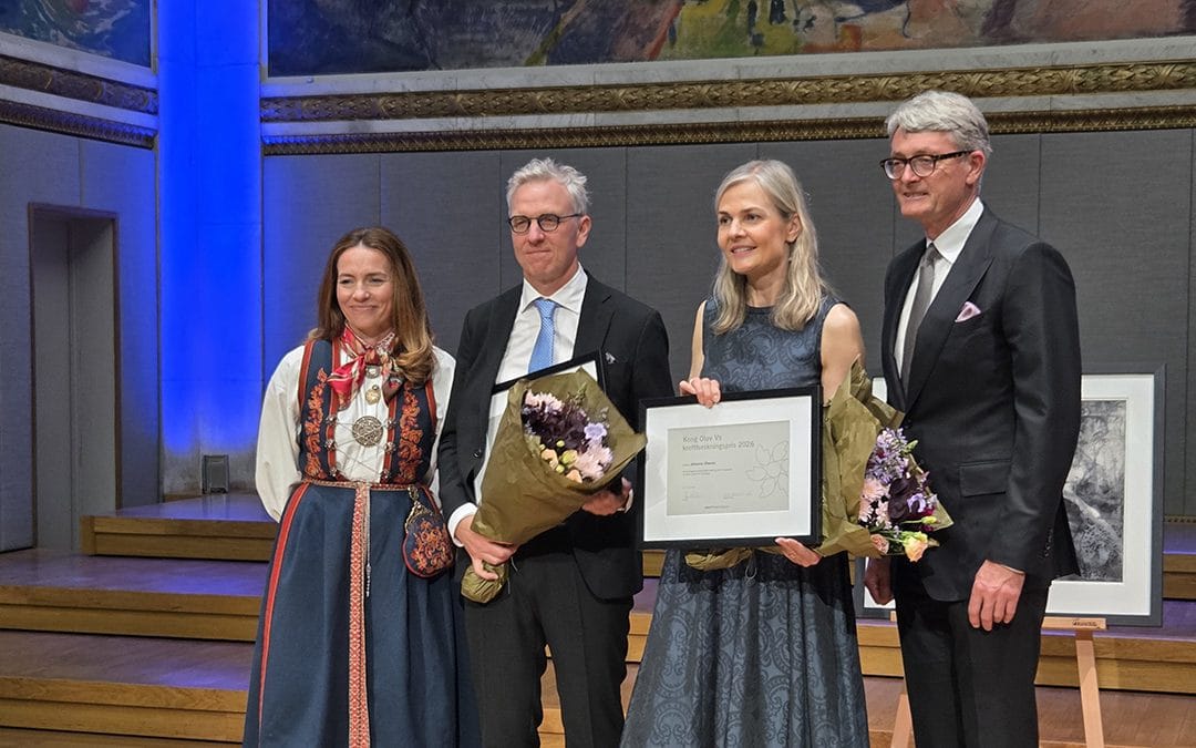 Gratulerer til Karl-Johan Malmberg og Johanna Olweus med Kong Olav Vs kreftforskningspris
